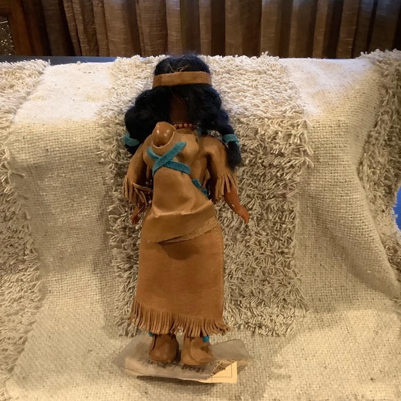 Vintage 1950’s travel dolls asst. countries,11+1 heritage doll Oglala Sioux